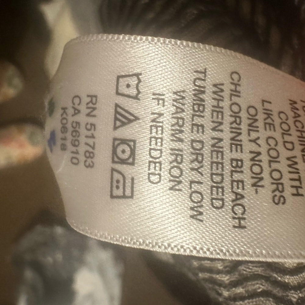 Maurices Gray and Cream Textured Top - Picture 3 of 4